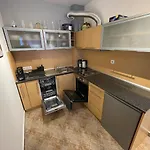 Lovely 2-bedroom Serviced With Μπάνσκο