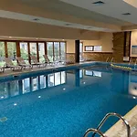 Lovely 2-bedroom Serviced With